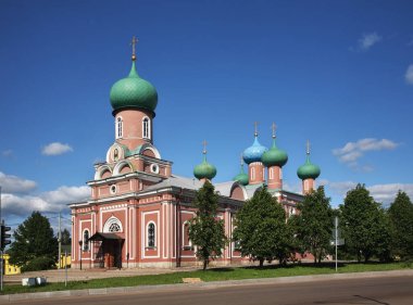 Tikhvin 'deki şekil değiştirme katedrali. Leningrad Oblastı. Rusya