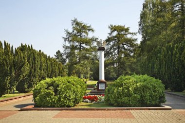 Ciechocinek 'teki Romuald Traugutt Anıtı. Polonya