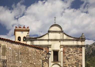 Galtelli 'deki St. Cross Kilisesi. Sardunya 'da. İtalya