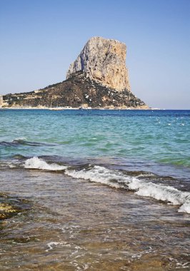 Calpe 'deki Ifach Kayası. İspanya