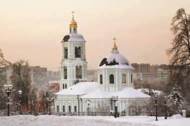 Moskova 'daki Tsaritsyno parkındaki Kutsal Bakire Meryem Kilisesi. Rusya