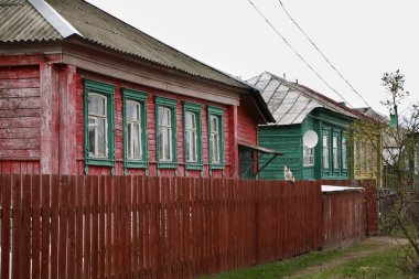 Spas-Klepiki 'de eski bir cadde. Ryazan Oblastı. Rusya