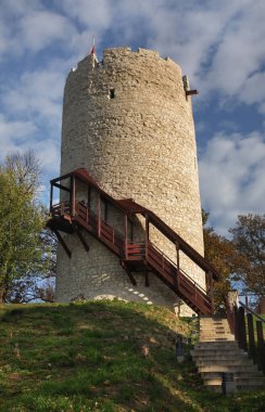 Kazimierz Dolny 'deki eski kule. Polonya