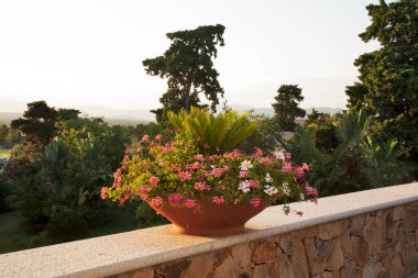 Orosei yakınlarındaki Marina Plajı Kulüp Oteli. Nuoro vilayeti. Sardunya 'da. İtalya