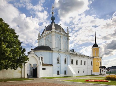 Kolomna Kremlin 'deki Kutsal Üçlü Novo-Golutvin Manastırı' ndaki Kutsal Bakire 'nin Korunması Kilisesi. Rusya