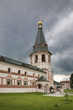 Valday Iversky Manastırı 'nın Çan Kulesi. Novgorod Oblastı. Rusya