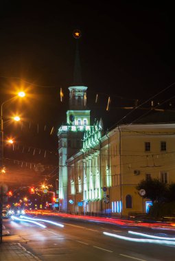 Yaroslavl 'daki Freedom caddesinde yükselme kışlası (Voznesenskiye kazArmy). Rusya