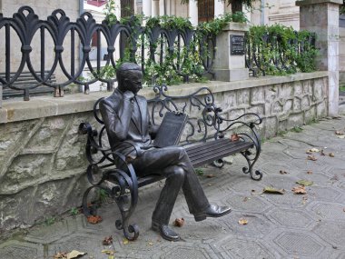 Kutaisi 'deki sinagog yakınlarında Boris Gaponov anıtı. Imereti Eyaleti. Georgia