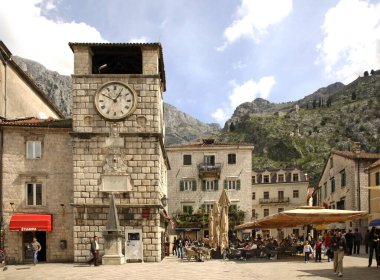 Kotor 'da Arms Meydanı. Karadağ