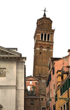 Venedik 'teki Santo Stefano kilisesinin Campanile' i. Veneto. İtalya