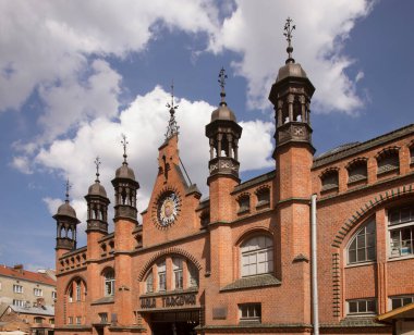 Gdansk 'ta şehir pazarının inşaatı. Polonya