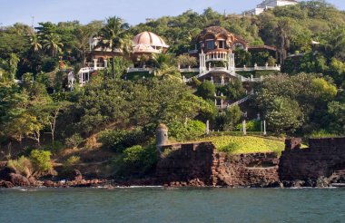 Kuzey Goa 'daki Nerul köyü yakınlarındaki Jimmy evi. Hindistan