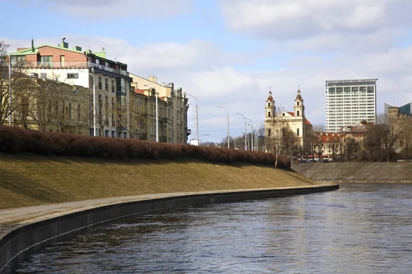 Embankment Del Río Neris Vilnius Lituania — Foto de Stock