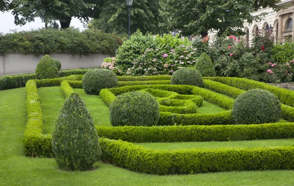 Jardín Cerca Del Four Seasons Hotel Praga República Checa —  Fotos de Stock