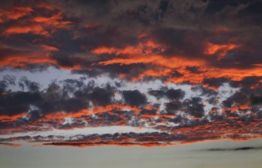 Torun 'da gün batımı. Polonya