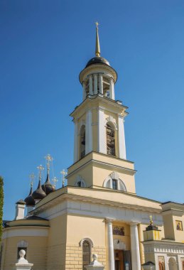 Anna 'nın Çehov' daki (eski Lopasnya) erdemli döllenme kilisesi. Rusya