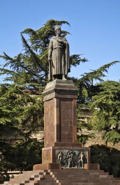 Rustaveli Anıtı, Tiflis 'teki Rustaveli Meydanı' nda. Georgia