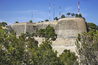 Alicante 'deki San Fernando Kalesi. İspanya