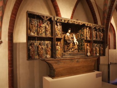 Malbork 'taki Tötonik Düzen Kalesi. Pomeranya Voyvodalığı. Polonya