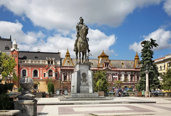 Monumento Mijail Valiente Oradea Rumanía — Foto de Stock