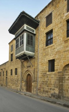 Lefkoşe 'deki tipik eski sokak. Kıbrıs