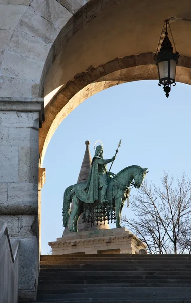 Пам'ятник королю Сен-Стефану в Будапешті. Угорщина — стокове фото