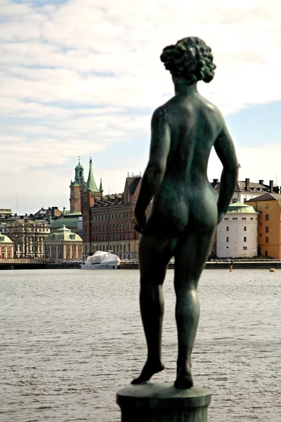 Dansskulptur i Stockholm. Sverige — Stockfoto