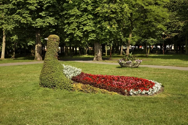 Escultura floral en Janow Lubelski. Polonia — Foto de Stock
