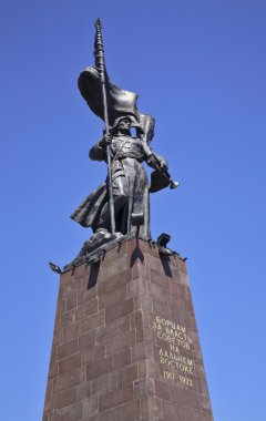 Vladivostok 'taki Sovyet gücü için savaşçılar anıtı. Rusya