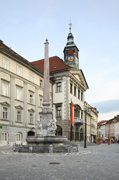Plac Ratusza w Lublanie. Słowenia — Zdjęcie stockowe
