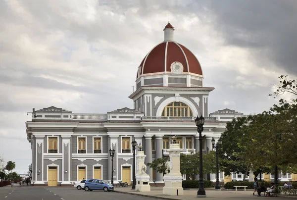 Stadthaus in Cienfuegos. Kuba — Stockfoto