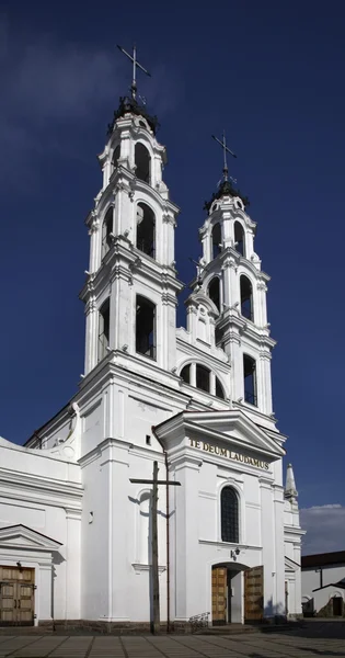 Kerk van de aartsengel Michael in Ashmyany. Belarus — Stockfoto