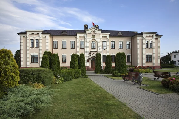 Vecchio edificio ad Ashmyany. Bielorussia — Foto Stock