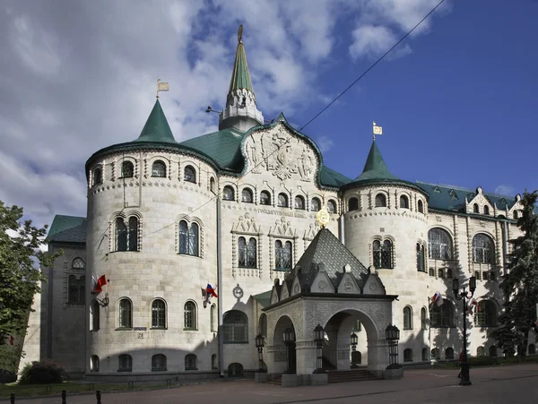 Nizhny Novgorod 'daki Bolshaya Pokrovskaya Caddesi' ndeki Devlet Bankası. Rusya