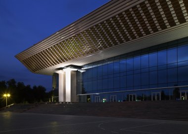 Almaty 'deki Cumhuriyet Sarayı. Kazakistan