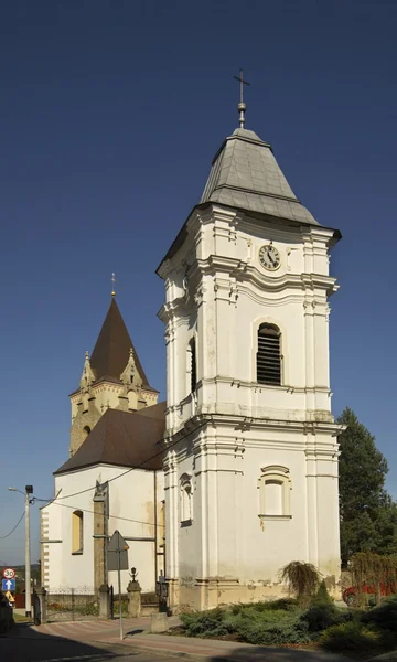 Igreja da Bem-aventurada Virgem Maria em Lesko. Polónia — Fotografia de Stock