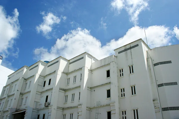 Prédio comercial em Phuket, Tailândia — Fotografia de Stock