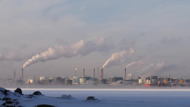 Metallurgical factory. Environmental contamination. Smoke pipe. — Stock Video