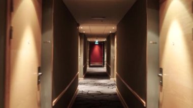 Otel koridordan taşıyarak, stedicam vurdu