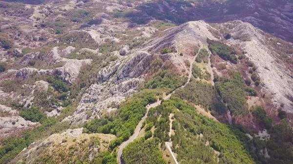 Aerial Vedartade Och Dimmiga Berg Fjärran Montenegro — Stockfoto