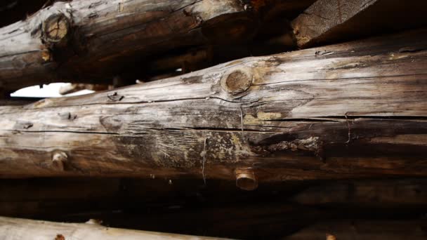 Detail of interior of old (nineteenth century) wooden house. Russia — Stock Video