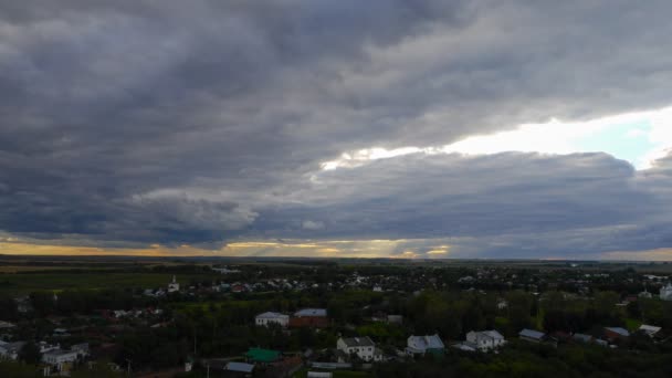 Suzdal Köyü yukarıda gökyüzü — Stok video