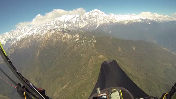 Pov Parapente dans le ciel Annapurna Pokhara, Népal, Himalaya — Video