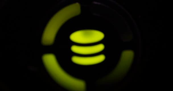 Brilhando luzes close-up de um disco rígido de grau profissional RAID — Vídeo de Stock