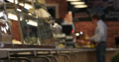 adam kantininde ödemek ve bir şeyler yiyelim