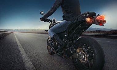 Motosiklet sürme motosiklet