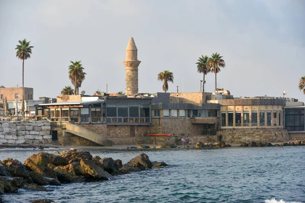 Caesarea Israel Aug 2020 Historischer Hafen Von Caesarea Maritima Stratoturm Stockbild