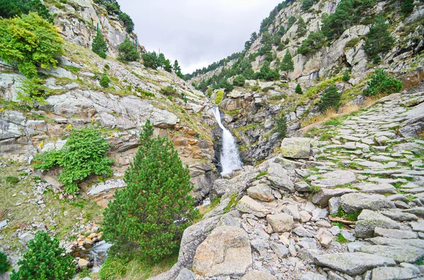 Wodospady w Vall de Freser, Pireneje, Katalonia, Hiszpania — Zdjęcie stockowe