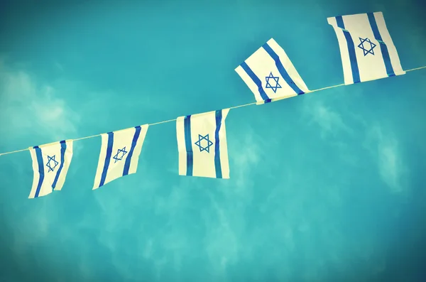 Israel Flag chain on Independence Day - vintage effect — Stock Photo, Image