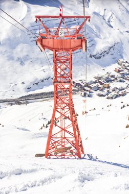 Kayak gondola pilon Lech - Zurs Kayak tesisi Avusturya'da